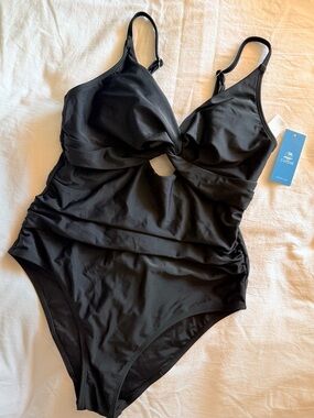 Cupshe Black One-Piece Swimsuit